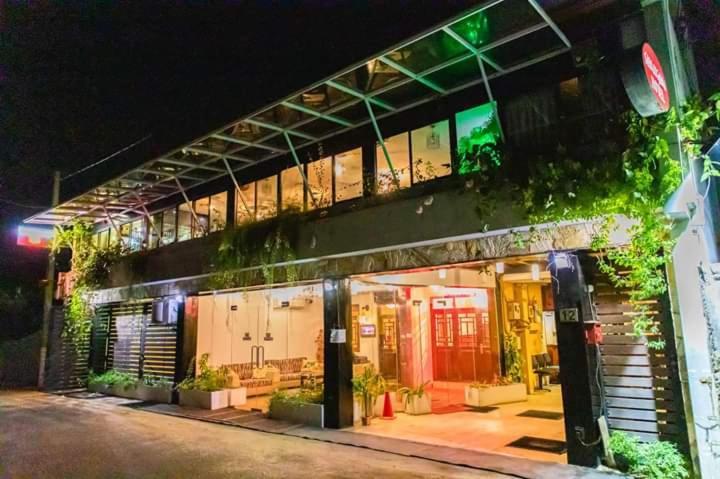 Chinese Lotus Luxapathiya - Shanghai Hotel Moratuwa Exterior foto